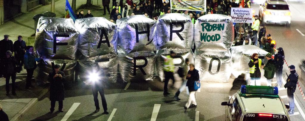 Fahrverbote durchsetzen - Demo am Neckartor in Stuttgart, 11.1.2018 (Foto: Marlyse Kernwein)