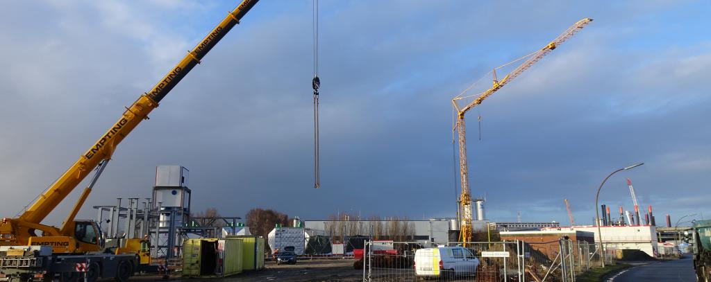 Bauarbeiten auf dem Cuxhavener Hafengelände