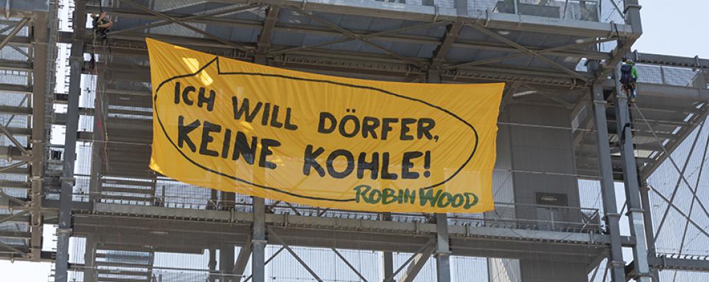 Bannerprotest am Indemann im rheinsichen Braunkohlerevier (Foto: Jo Hempel)