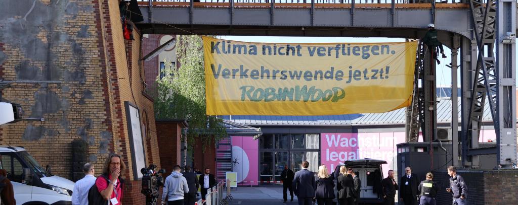ROBIN WOOD Klima nicht verfliegen - Verkehrswende jetzt!