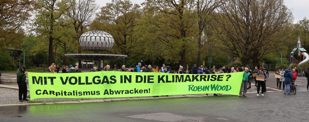 ROBIN WOOD Aktion: Mit Vollgas in die Klimakrise?