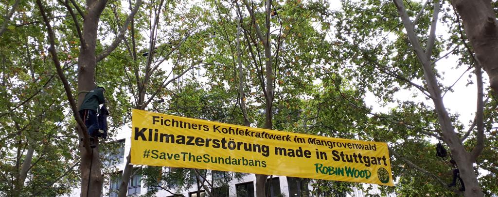 ROBIN WOOD-Banner im Stuttgarter Stadtgarten bei der Klimastreik-Demo, 25.9.20 (Foto: Florian Beißwenger)