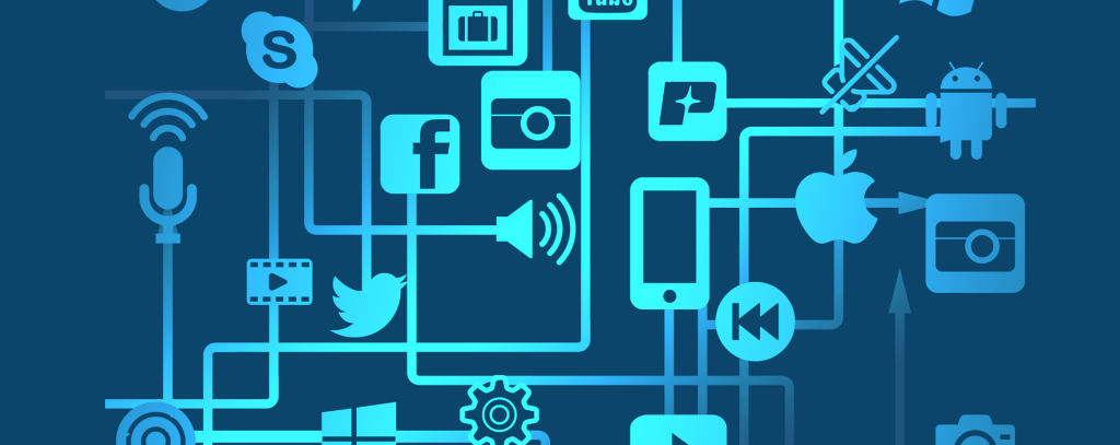 Grafik mit social media-Icons in Blautönen