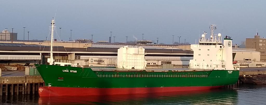 Atomschiff Link Star im Hamburger Hafen am 28.3.2019