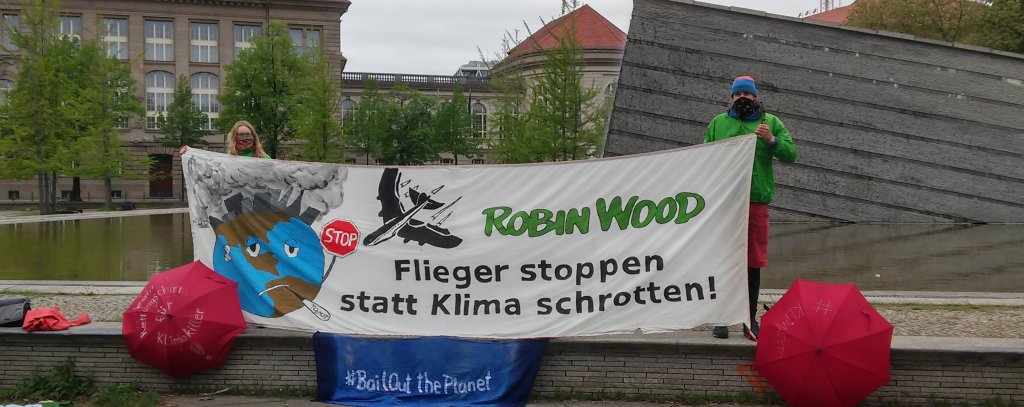 Bannerprotest vor dem Bundeswirtschaftsministerium in Berlin (Foto: Dagmar Jordan / ROBIN WOOD)