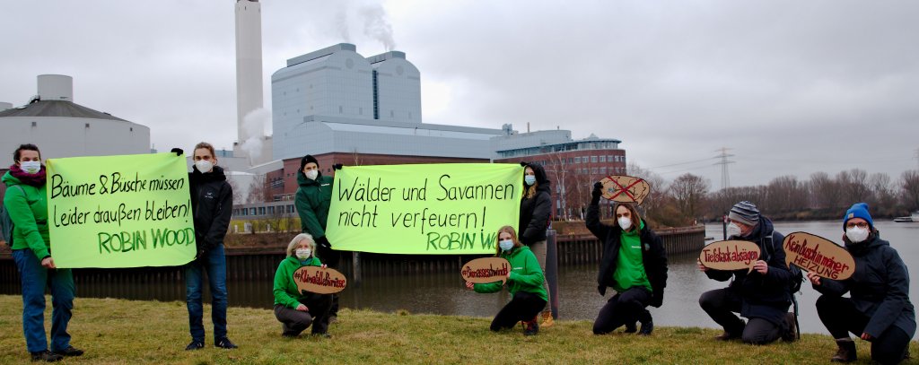 Bannerprotest vor dem Kraftwerk Tiefstack, Hamburg 28.2.21 (Foto: ROBIN WOOD / Mirko Boll)