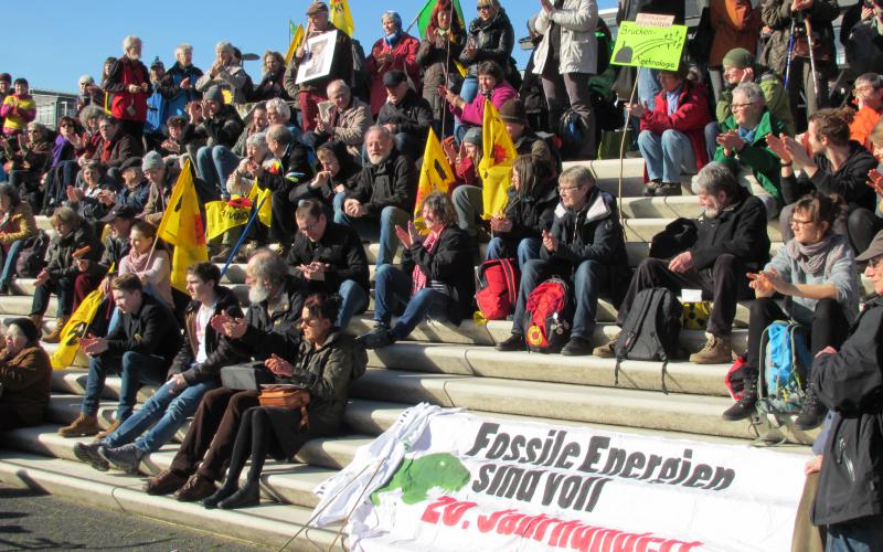 Fukushima mahnt - Demonstration in Hamburg am 11.03.2017