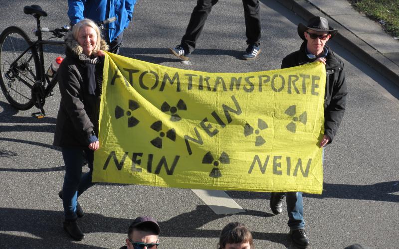 Fukushima mahnt - Demonstration in Hamburg am 11.03.2017