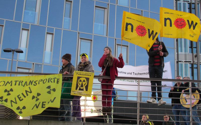 Fukushima mahnt - Demonstration in Hamburg am 11.03.2017