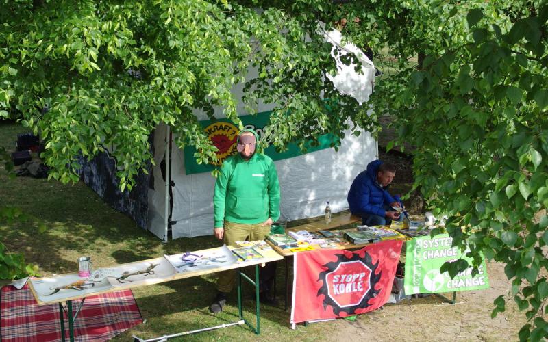 Infostand auf dem Coraci-Festival Infostand auf dem Coraci-Festival
