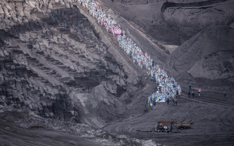 "Ende Gelände"-Proteste im Lausitzer Kohlerevier im Mai 2016 | Bildquelle: Ruben Neugebauer "Ende Gelände"-Proteste im Lausitzer Kohlerevier im Mai 2016