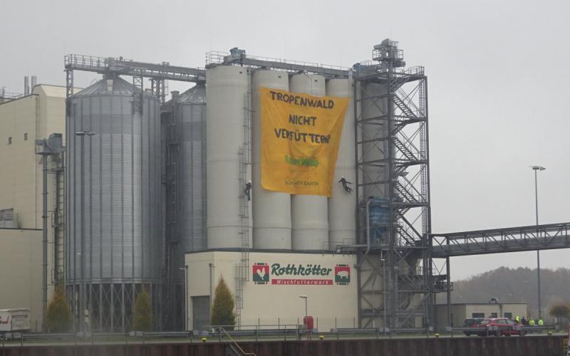 ROBIN WOOD / Knut Hildebrandt