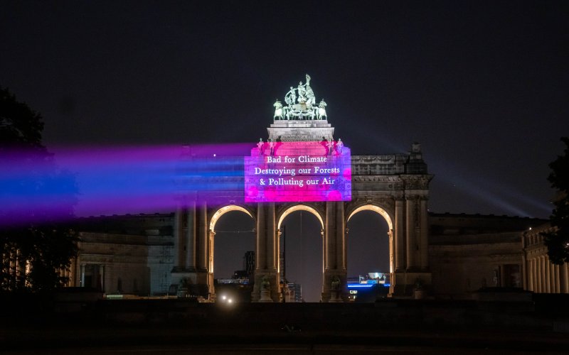 Auch der Triumphbogen in Brüssel wurde mit unser Projektion bespielt.