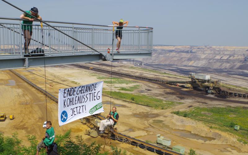 ROBIN WOOD-Protest am Tagebau Garzweiler